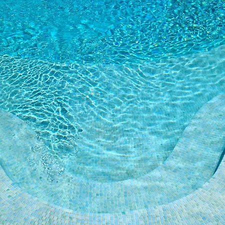M, D'hotes, Vue Mer, Sauna, Piscine A Six-fours לינה וארוחת בוקר סיס-פור-לה-פלאז'